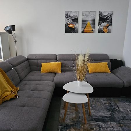 Warburg, Fewo "Sweet Home" 2,5 Zi- Eg-Separater Eingang - Parkplatz - Terasse- Komfortabel,Renoviert Bagian luar foto