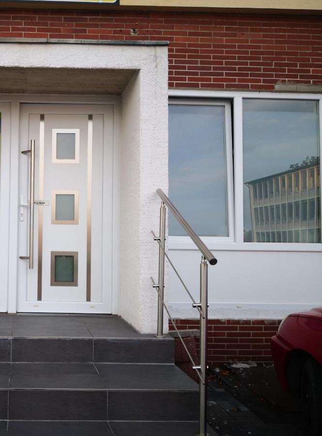 Warburg, Fewo "Sweet Home" 2,5 Zi- Eg-Separater Eingang - Parkplatz - Terasse- Komfortabel,Renoviert Bagian luar foto