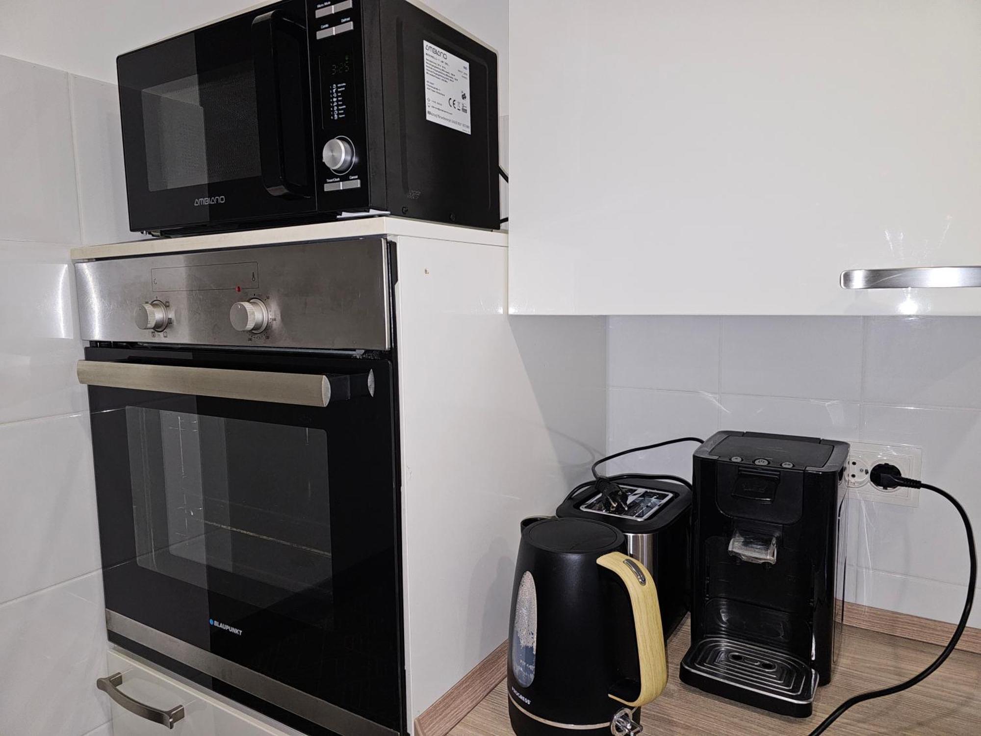 Warburg, Fewo "Sweet Home" 2,5 Zi- Eg-Separater Eingang - Parkplatz - Terasse- Komfortabel,Renoviert Bagian luar foto