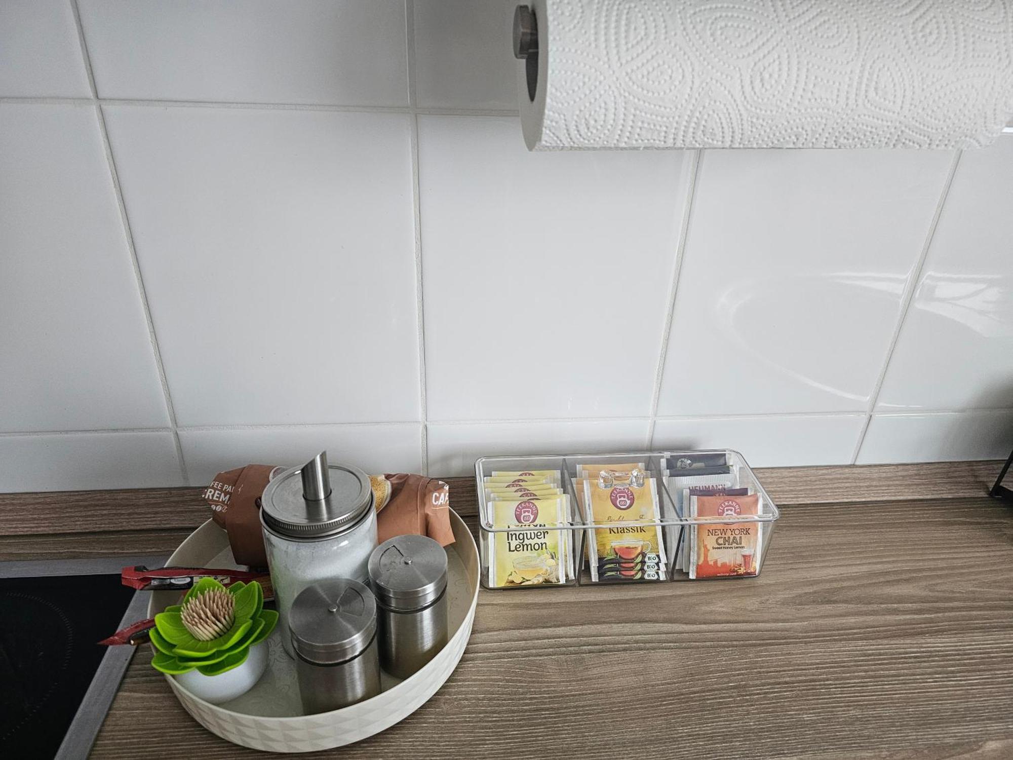 Warburg, Fewo "Sweet Home" 2,5 Zi- Eg-Separater Eingang - Parkplatz - Terasse- Komfortabel,Renoviert Bagian luar foto